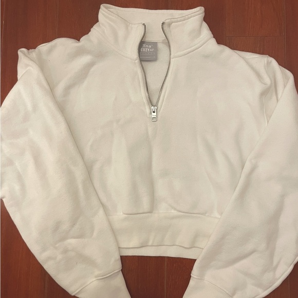EUC Aritzia TNA Cozy AF Half Zip Hoodie White - Small - Picture 2 of 3